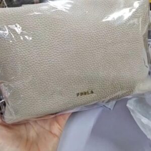 (INTERNAL USE ONLY) LD MARCH 14 [JOY] FURLA SHOULDER BAG CREAM