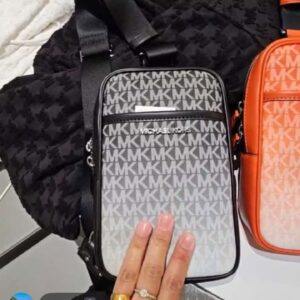 (INTERNAL USE ONLY) LD MAY 4 (CLEARANCE) MK COOPER MD SLINGPACK SIGN OMBRE BLACK (GAJAH)