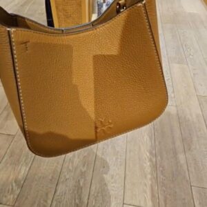 (INTERNAL USE ONLY) LD APR 29 TB THEA SMALL BUCKET BAG BROWN