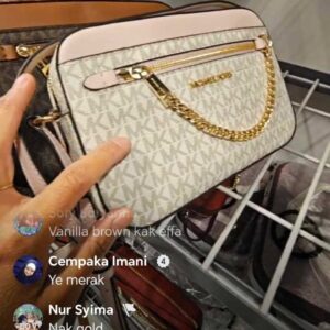 (INTERNAL USE ONLY) LD NOV 24 MK JST CHAIN XBODY COLORBLOCK SIGN VANILLA/PINK