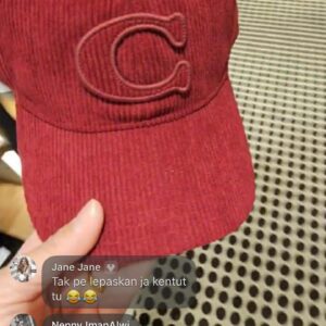 (INTERNAL USE ONLY) LD DEC 10 COACH MEN CAP ‘C’ SIG PATCH RED
