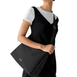 (INTERNAL USE ONLY) LD NOV 25 KS CARTER NYLON LARGE CONV XBODY BAG (HOBO) BLACK